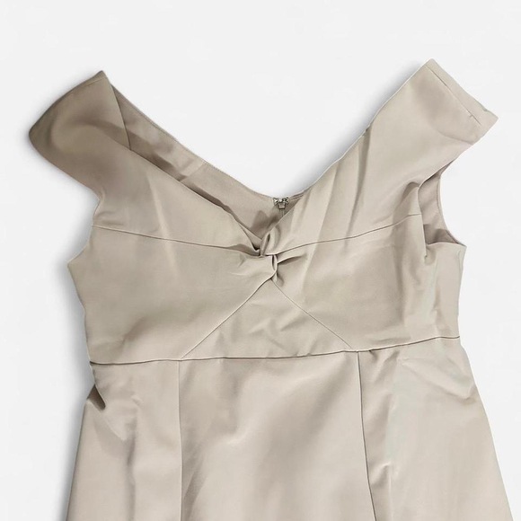 Show me your mumu Minimalist Mauve / Grey Maxi Formal Evening Gown in Gray - Picture 4 of 7